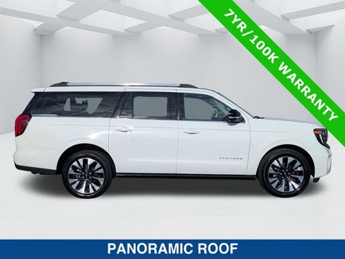 Certified 2025 Ford Expedition Max Platinum w/ Driver's Package AWD/4WD image 4