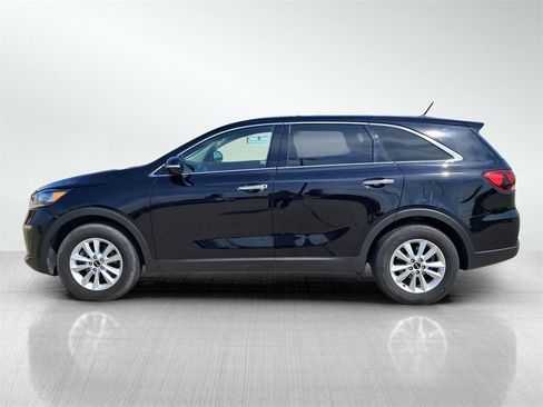Used 2019 Kia Sorento LX image 8