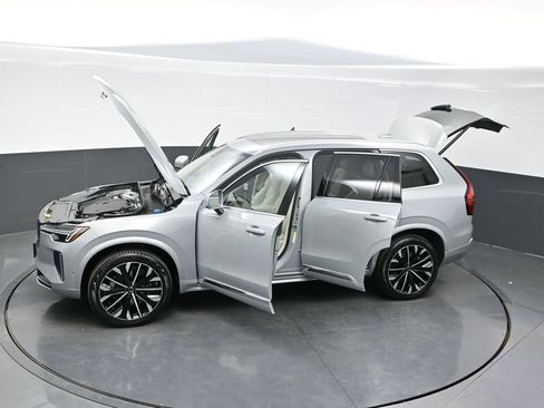 New 2026 Volvo XC90 B6 Ultra w/ Protection Package AWD/4WD image 39