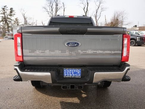 Used 2024 Ford F250 XLT image 5