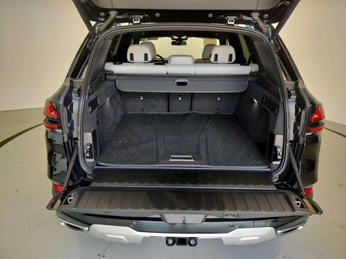 Certified 2024 BMW X5 xDrive40i w/ Premium Package AWD/4WD image 22