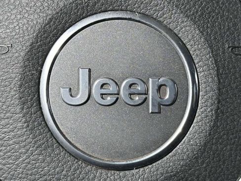 Used 2018 Jeep Wrangler Unlimited Sport S image 25