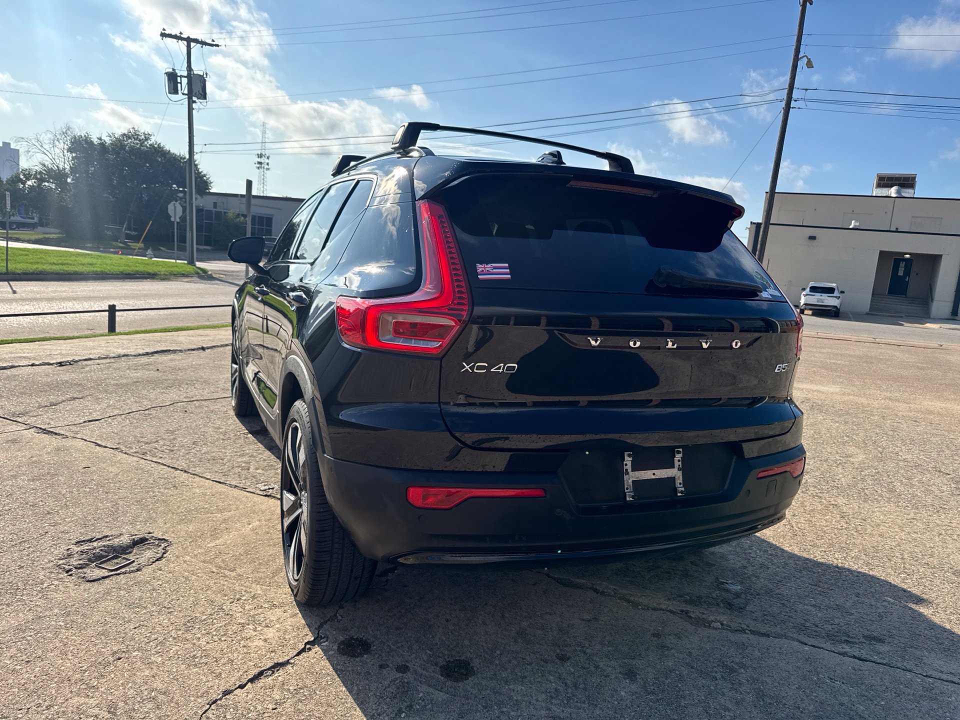 Used 2023 Volvo XC40 B5 Ultimate w/ Protection Package Premier AWD/4WD image 7