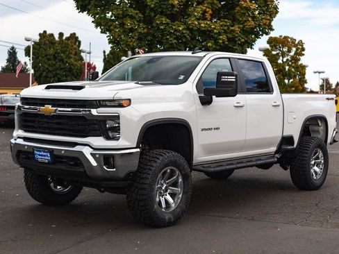 New 2025 Chevrolet Silverado 3500 LT w/ All Star Edition image 4