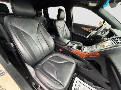 Used 2018 Lincoln MKX Select w/ Select Plus Package image 19