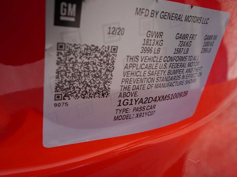 Used 2021 Chevrolet Corvette Stingray Coupe w/ Engine Appearance Package image 9