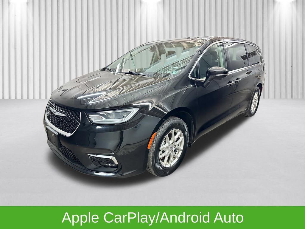 Used 2024 Chrysler Pacifica Touring-L FWD image 13
