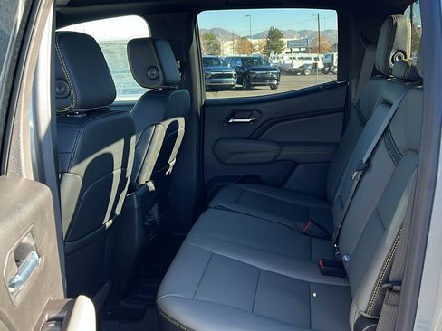 New 2026 Chevrolet Colorado ZR2 w/ Technology Package image 15