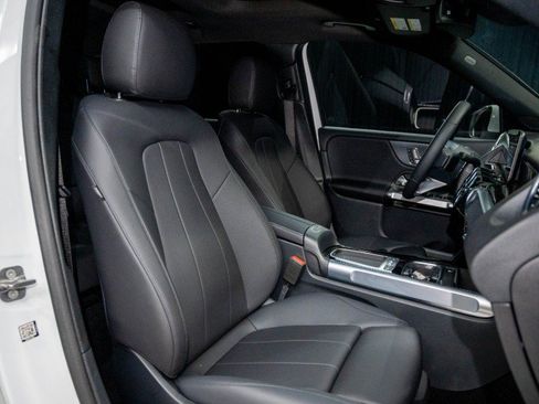 Certified 2026 Mercedes-Benz GLB 250 image 12