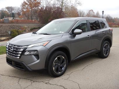 Used 2024 Nissan Rogue SV