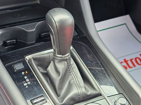 Used 2024 MAZDA MAZDA3 s image 25