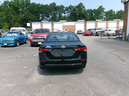 Used 2025 Nissan Sentra SV FWD image 7