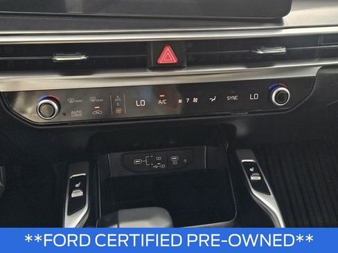 Used 2024 Kia Sorento EX w/ Panoramic Sunroof Package FWD image 27