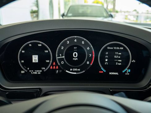 Certified 2026 Porsche Cayenne AWD/4WD image 6