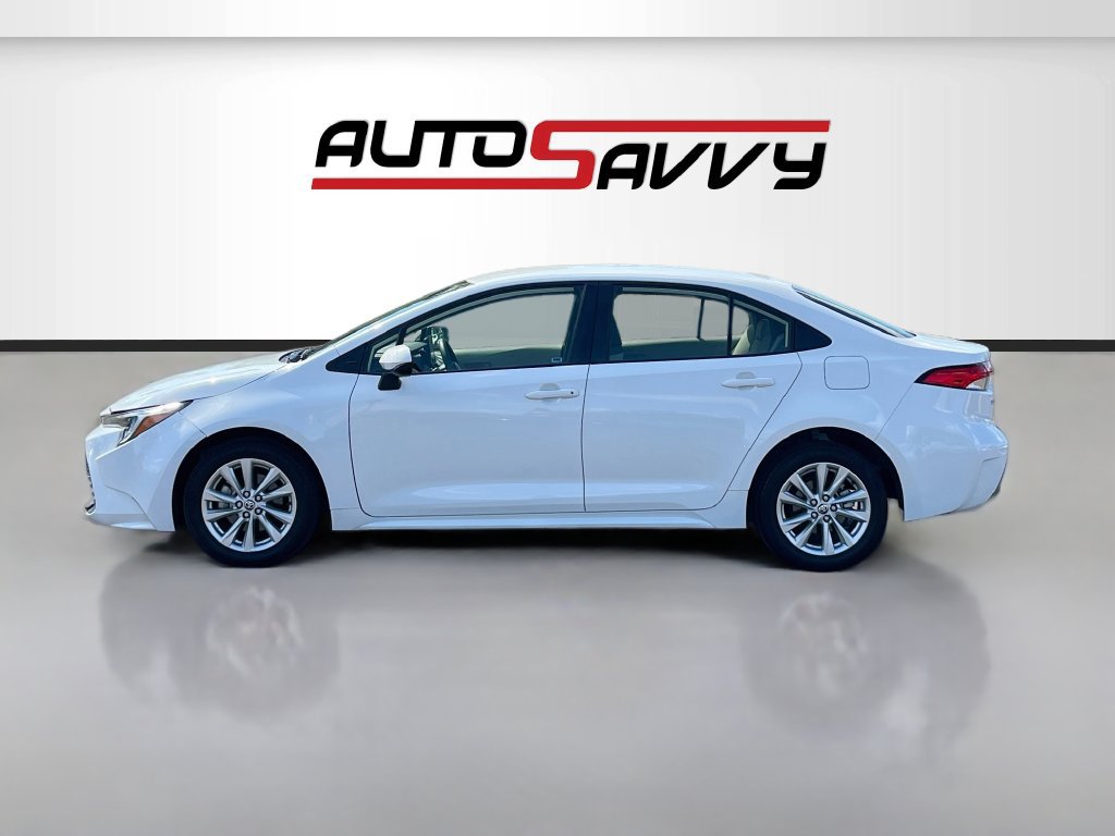 Used 2024 Toyota Corolla LE w/ LE Convenience Package FWD image 4