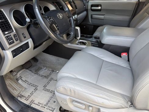 Used 2010 Toyota Sequoia Limited RWD image 19