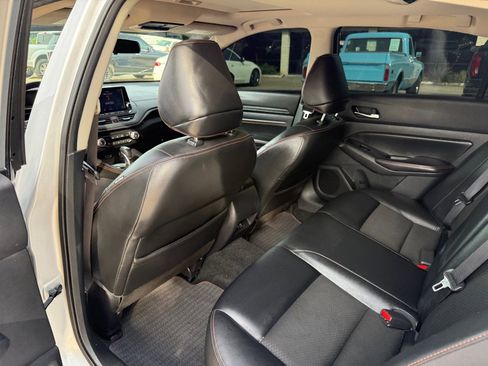 Used 2019 Nissan Altima 2.5 SR w/ SR Premium Package image 15