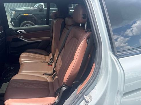 Used 2023 BMW X7 M60i AWD/4WD image 10