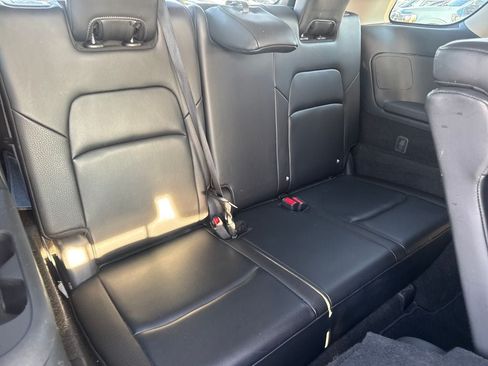 Used 2023 Nissan Pathfinder SL w/ Lighting Package (N92) AWD/4WD image 13