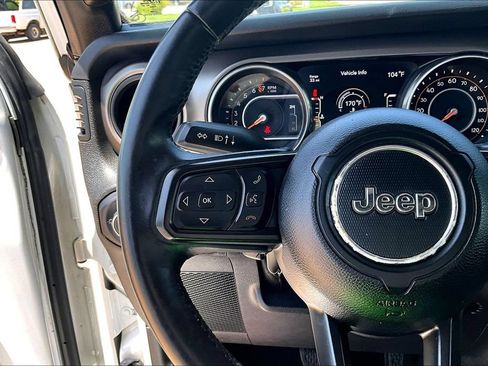 Used 2018 Jeep Wrangler Unlimited Sport S AWD/4WD image 17