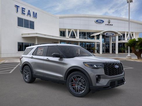 New 2026 Ford Explorer ST w/ Sun And Sound Package image 7