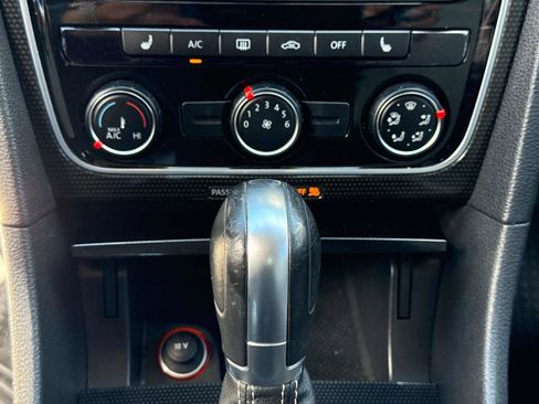 Used 2015 Volkswagen Passat 1.8T Sport image 23