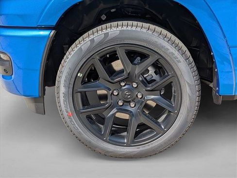 New 2026 RAM 1500 Laramie AWD/4WD image 10
