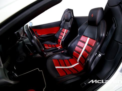 Used 2014 Ferrari 458 Spider RWD image 11