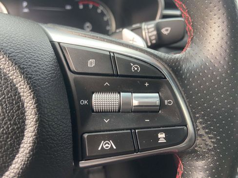 Used 2022 Genesis G70 3.3T w/ Sport Advanced Package image 24