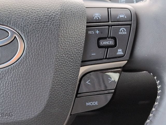 Certified 2025 Toyota Camry SE FWD image 23