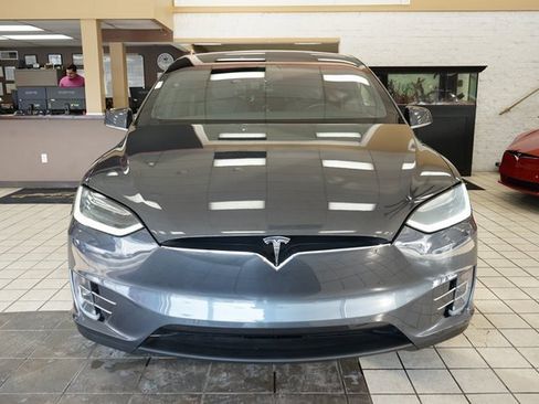Used 2017 Tesla Model X 75D image 21
