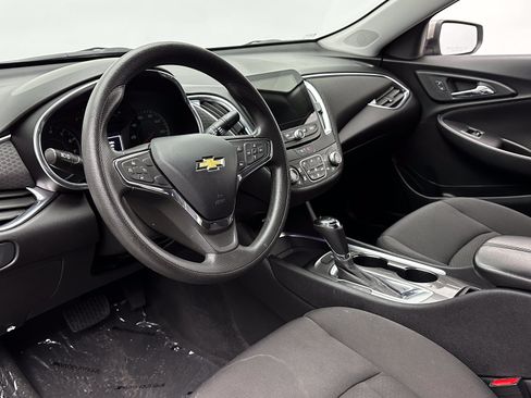 Used 2020 Chevrolet Malibu LT FWD image 8