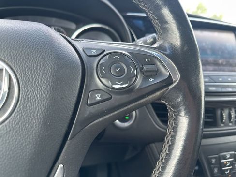 Used 2019 Buick Envision Essence AWD/4WD image 24
