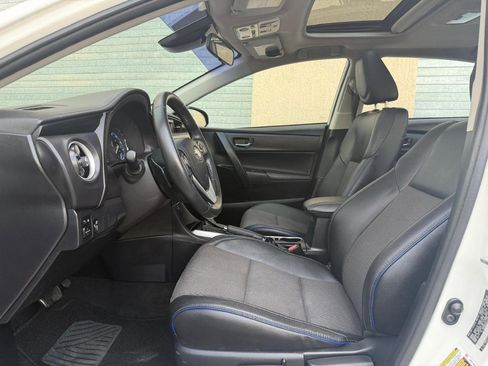 Used 2017 Toyota Corolla SE w/ SE Premium Package image 17