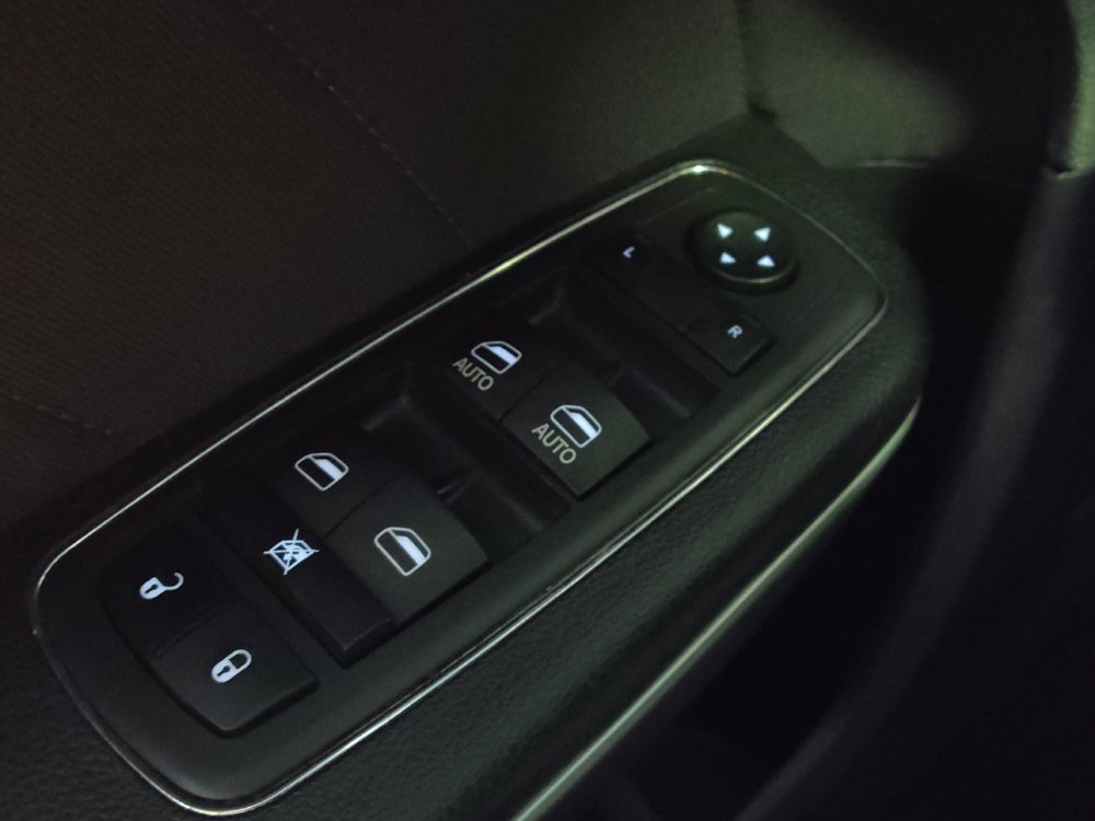 Used 2022 Dodge Charger SXT RWD image 27