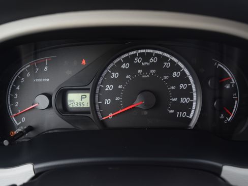 Used 2012 Toyota Sienna LE image 3