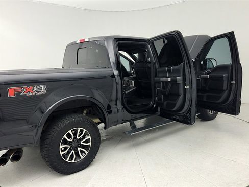 Used 2018 Ford F150 Platinum w/ Equipment Group 701A Luxury image 12