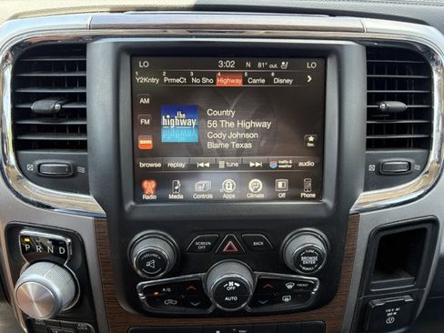 Used 2017 RAM 1500 Laramie AWD/4WD image 13