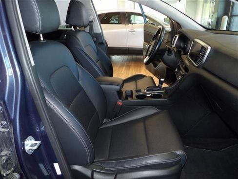 Used 2020 Kia Sportage EX image 14