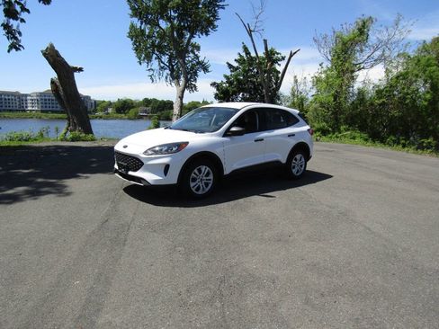 Used 2022 Ford Escape S AWD/4WD image 2