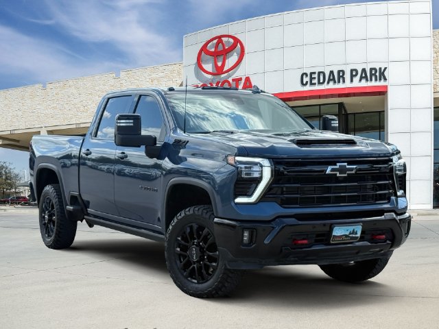 Used 2025 Chevrolet Silverado 2500 LTZ w/ Trail Boss Package AWD/4WD image 1