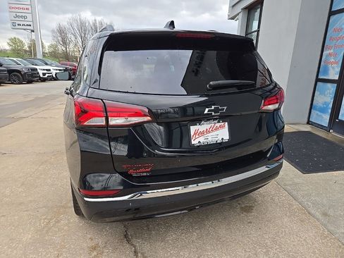 Used 2023 Chevrolet Equinox Premier FWD image 8