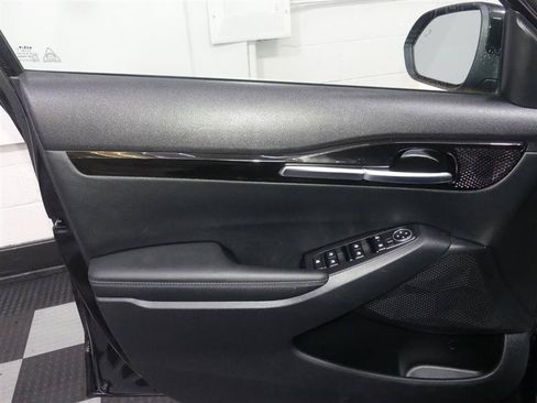 Used 2024 Kia Seltos S AWD/4WD image 18