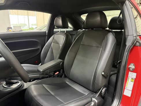 Used 2017 Volkswagen Beetle 1.8T S image 11