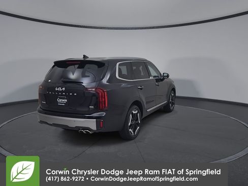 Used 2025 Kia Telluride S AWD/4WD image 13