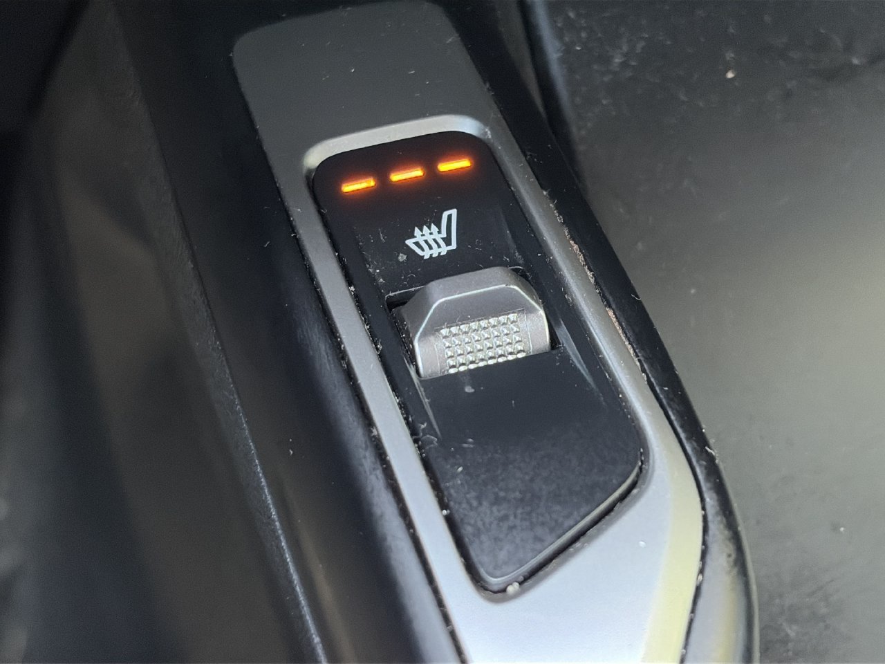 Used 2023 Kia Sorento EX AWD/4WD image 5