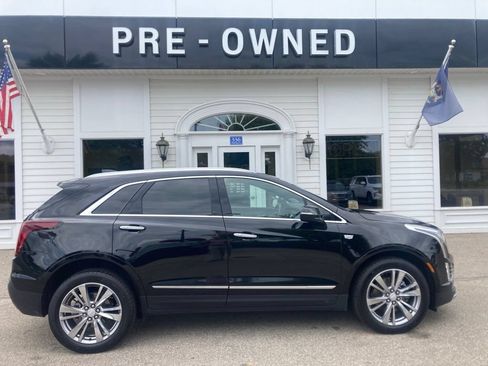 Used 2024 Cadillac XT5 Premium Luxury w/ LPO, Floor Liner Package AWD/4WD image 5