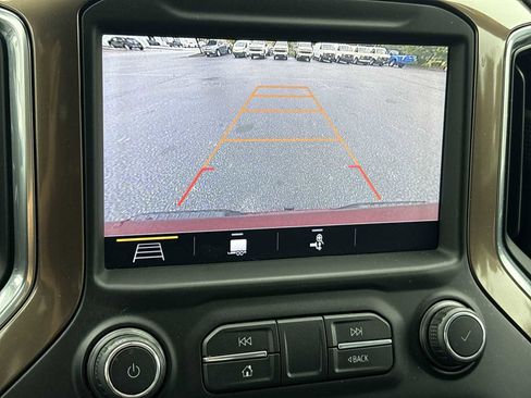 Used 2019 Chevrolet Silverado 1500 High Country AWD/4WD image 15