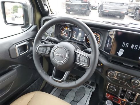 New 2026 Jeep Wrangler Unlimited Sport image 19