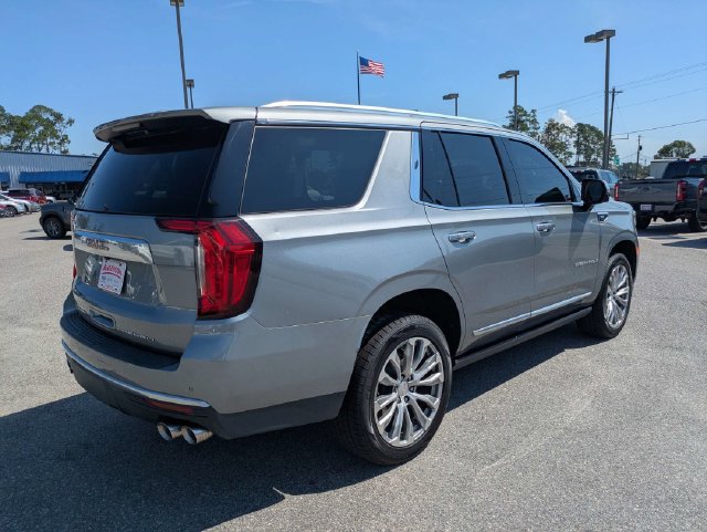 Used 2023 GMC Yukon Denali RWD image 4
